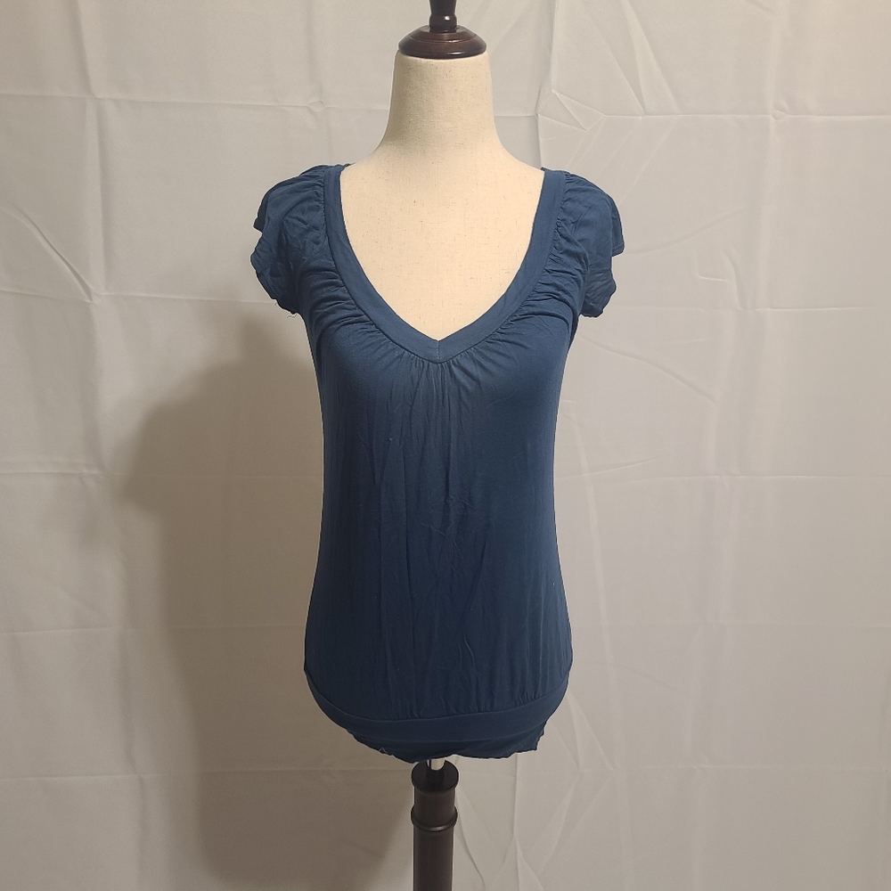 Max Rave Blue top Size Small